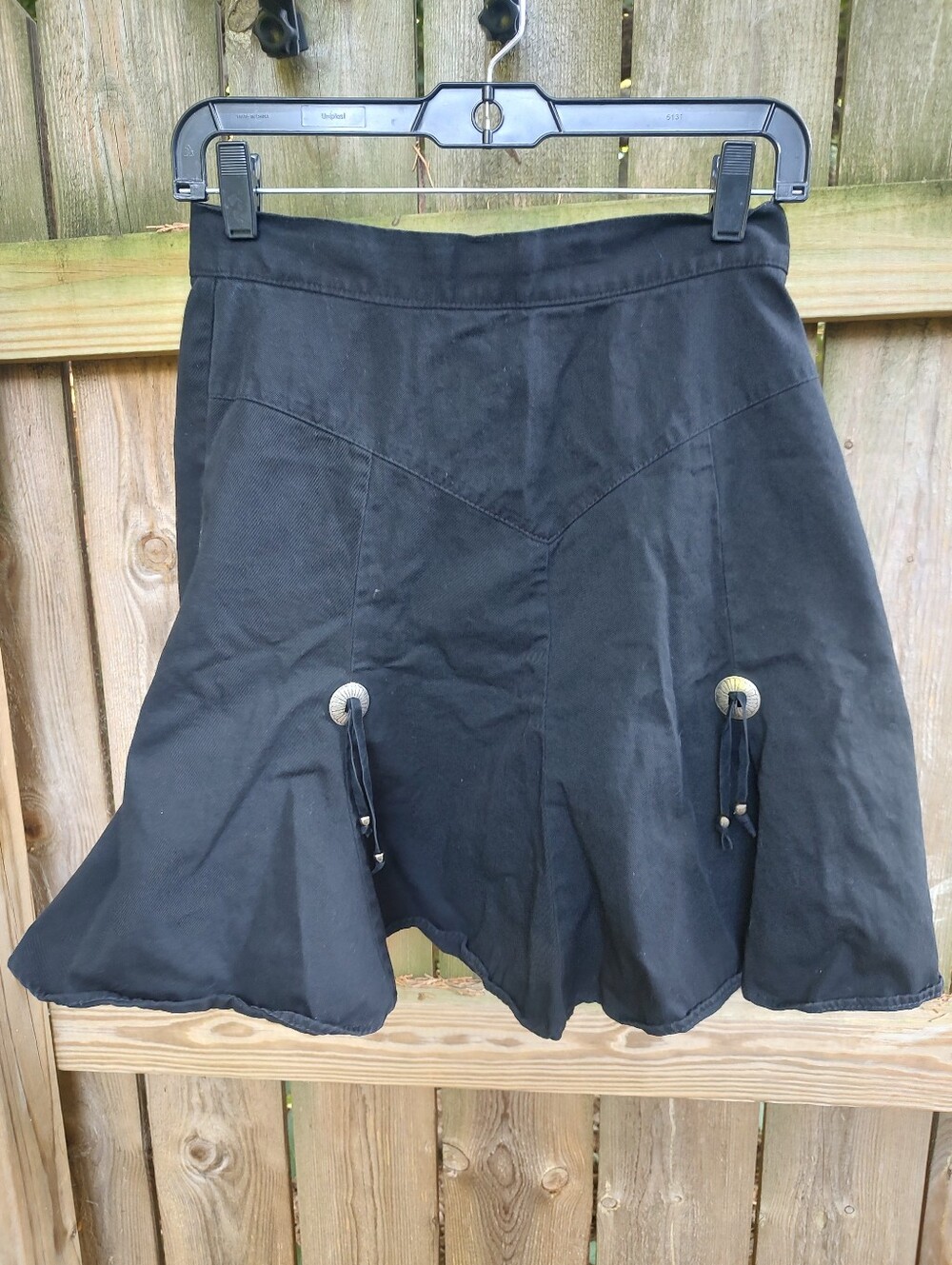 🏵️ Vintage Circle T Black Cotton Western Skirt with Concho Detail, sz 7/8